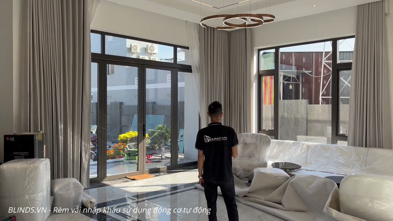 Rèm vải sử dụng động cơ tự động Blinds.vn
