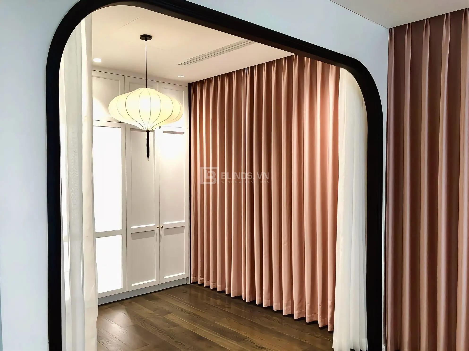 Rèm Vải Cao Cấp Tại Vinhomes Bason – Sự Giao Thoa Giữa Vẻ Đẹp Cổ Điển Và Hiện Đại 44 copy BA832B60 6356 4351 B905 035594A5E64F